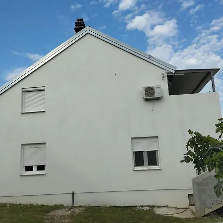 Misljen Apartmants 아파트