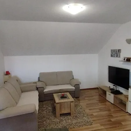 Misljen Apartmants شقة