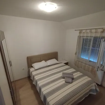 Misljen Apartmants شقة زادار